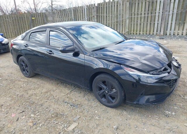 2022 HYUNDAI Elantra