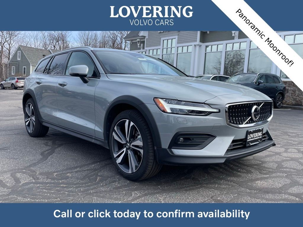 2026 VOLVO V60CC