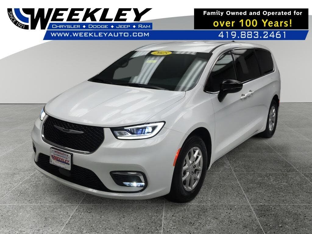 2025 CHRYSLER Pacifica