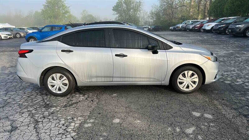 2021 NISSAN Versa