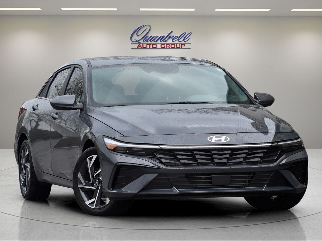 2024 HYUNDAI Elantra