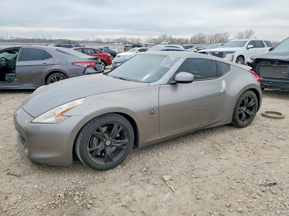 2009 NISSAN 370Z