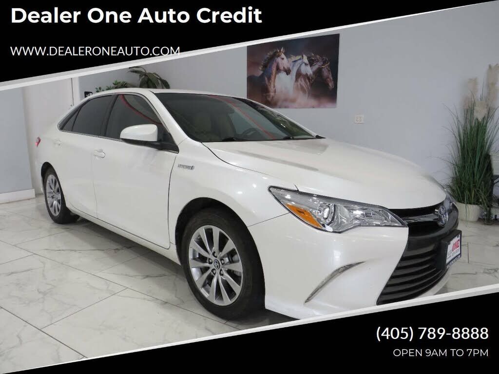 2017 TOYOTA Camry