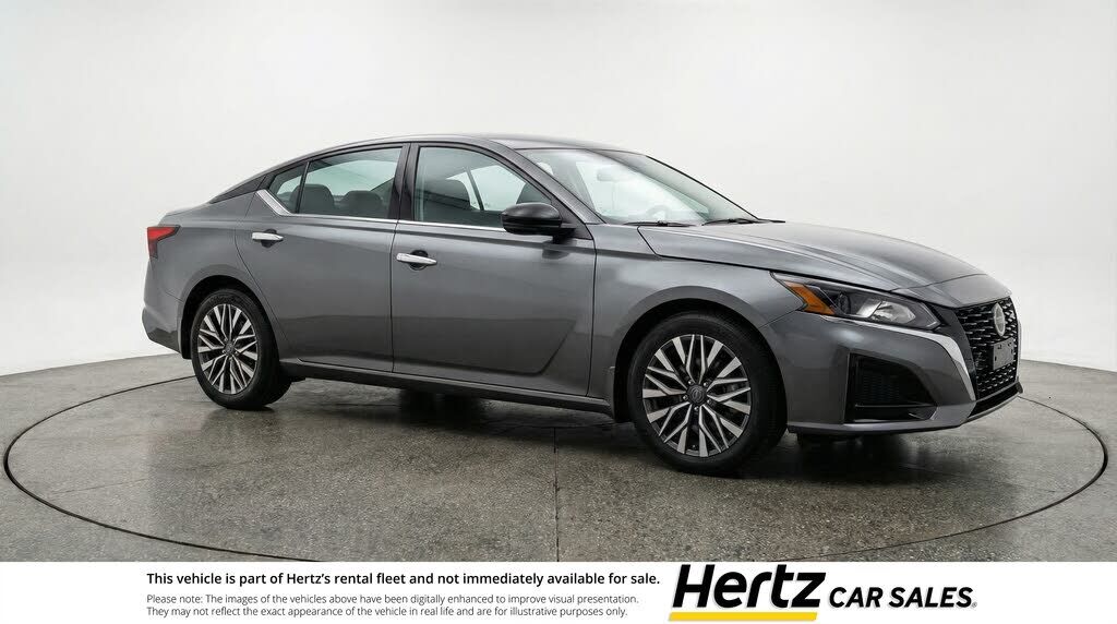 2025 NISSAN Altima
