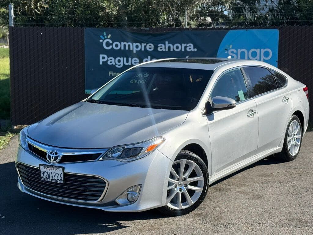2013 TOYOTA Avalon