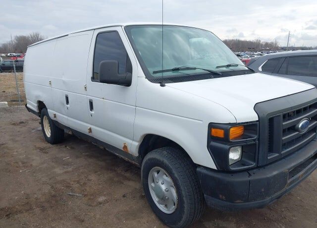 2011 FORD E-250