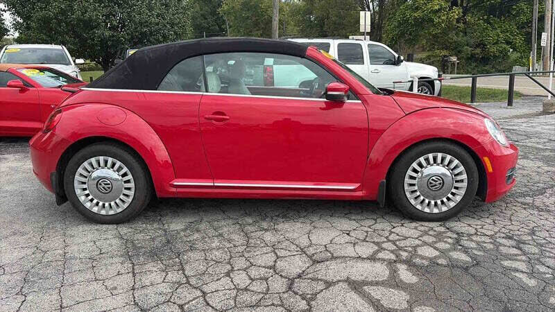 2015 VOLKSWAGEN Beetle