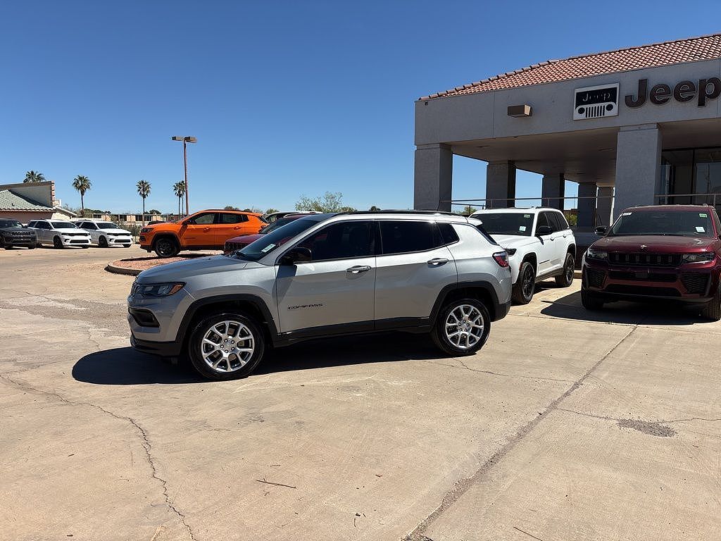 2023 JEEP Compass
