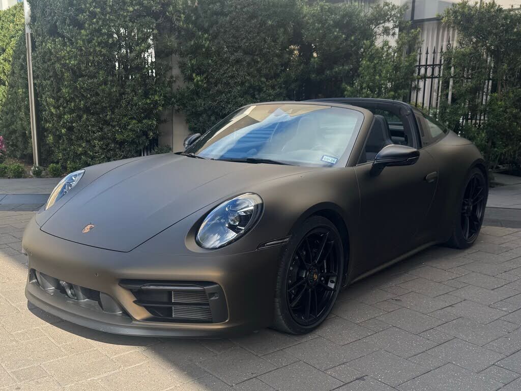 2022 PORSCHE 911