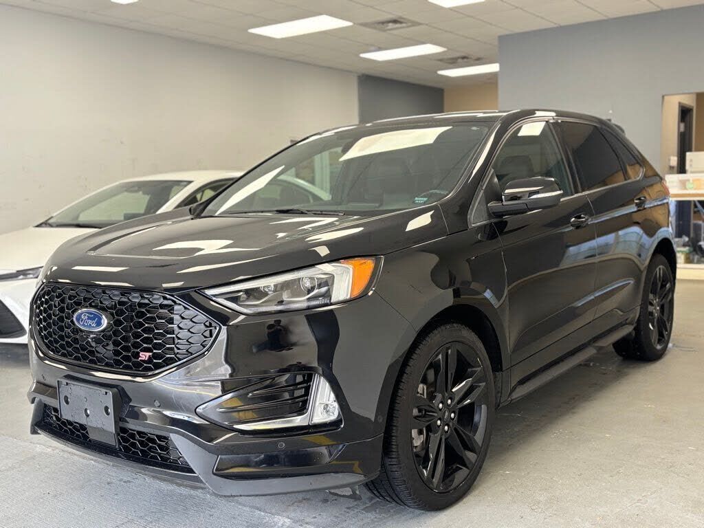 2022 FORD Edge