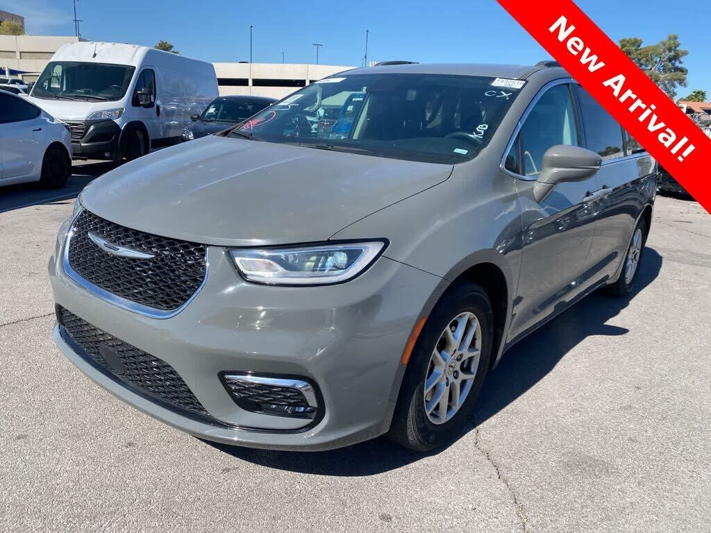 2022 CHRYSLER Pacifica