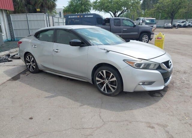 2017 NISSAN Maxima