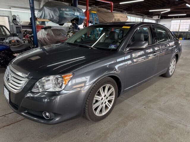 2010 TOYOTA Avalon
