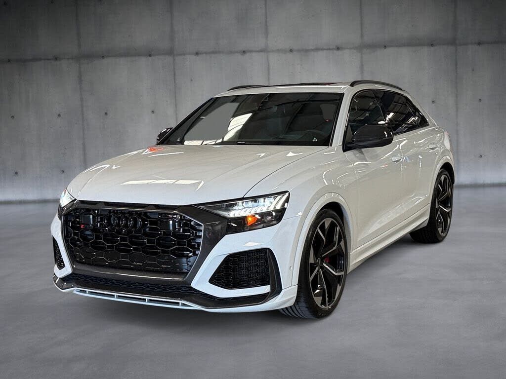 2023 AUDI RS Q8