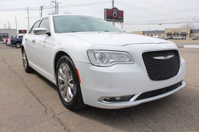 2018 CHRYSLER 300