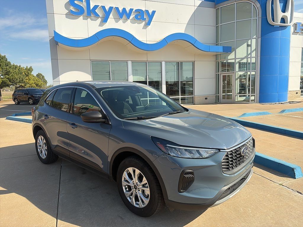 2024 FORD Escape