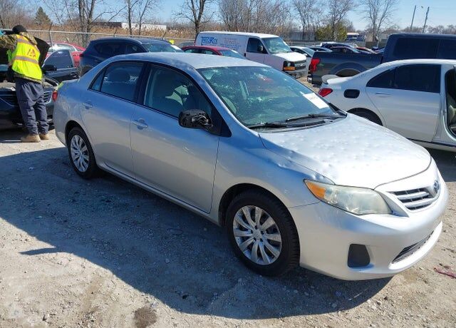 2013 TOYOTA Corolla