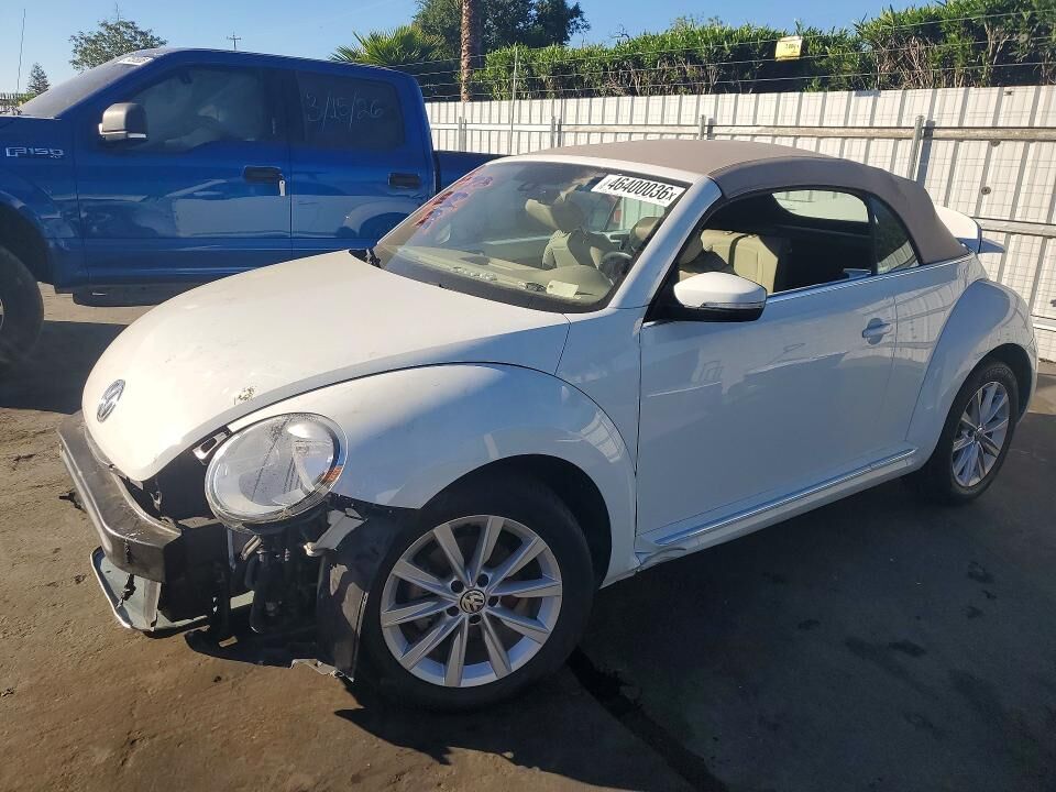 2018 VOLKSWAGEN Beetle