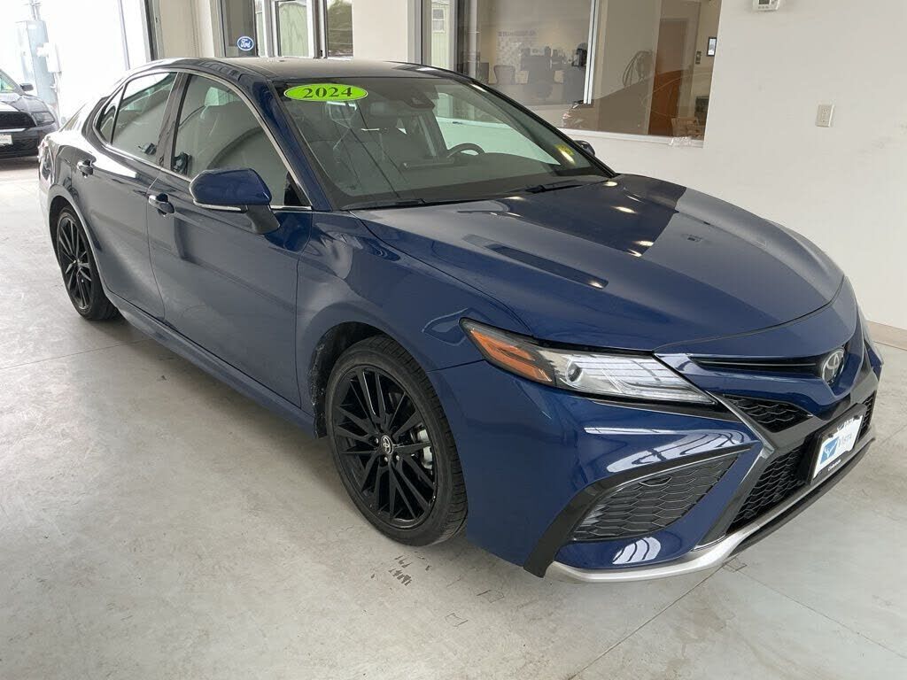 2024 TOYOTA Camry