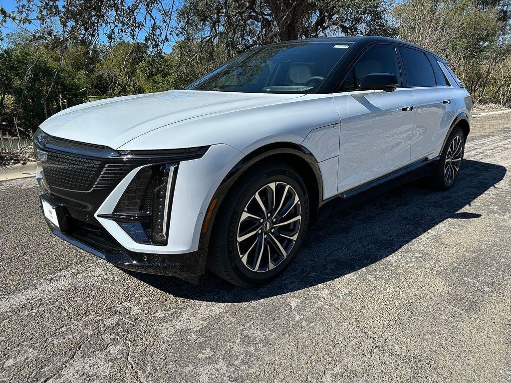 2026 CADILLAC Lyriq