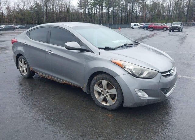 2012 HYUNDAI Elantra