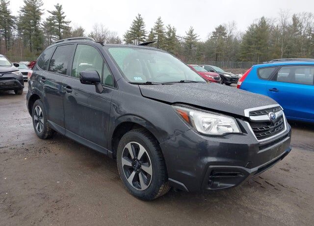 2017 SUBARU Forester