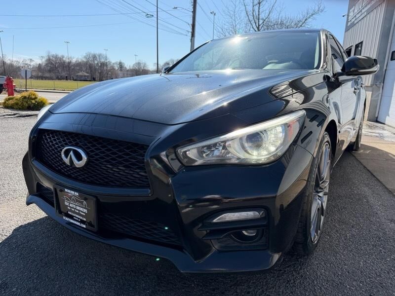 2017 INFINITI Q50