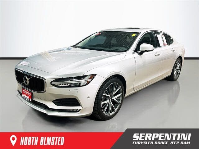 2017 VOLVO S90