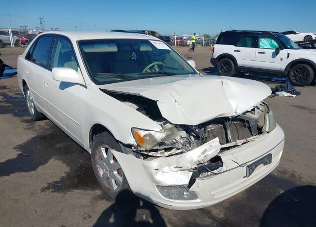 2001 TOYOTA Avalon