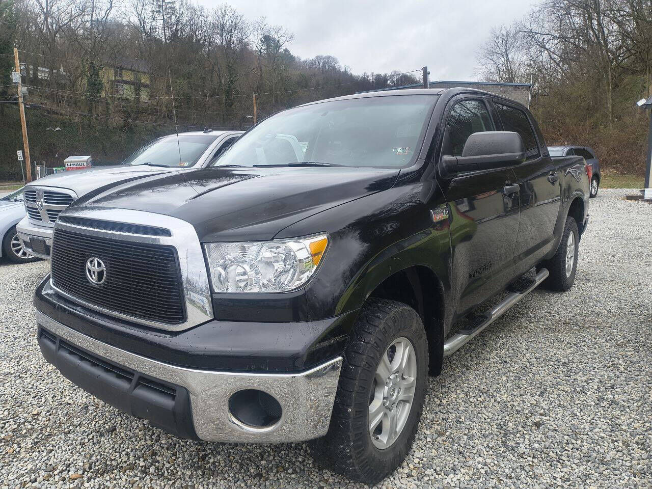 2011 TOYOTA Tundra