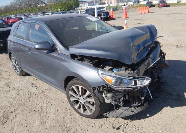2019 HYUNDAI Elantra GT