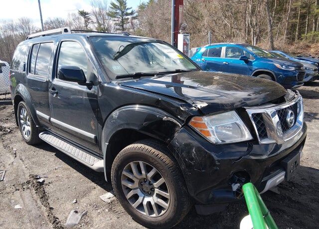 2012 NISSAN Pathfinder