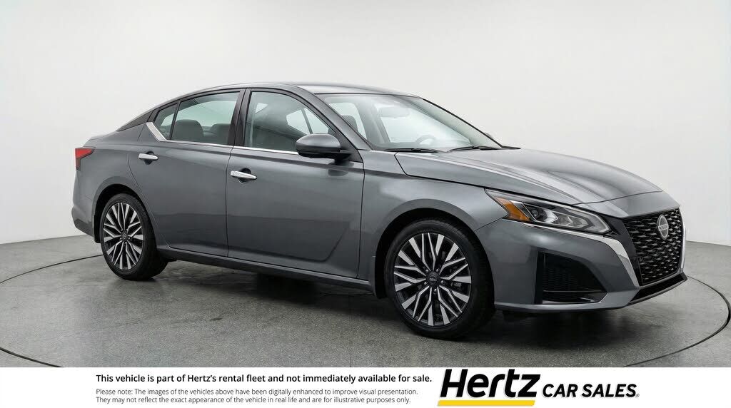 2025 NISSAN Altima