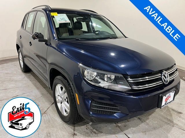 2016 VOLKSWAGEN Tiguan