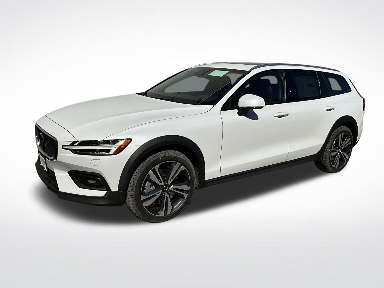 2026 VOLVO V60CC