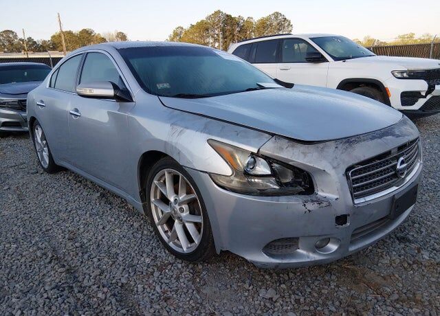 2009 NISSAN Maxima