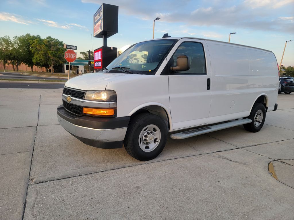 2024 CHEVROLET Express
