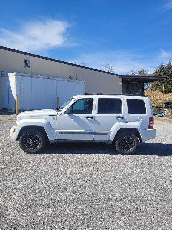 2011 JEEP Liberty