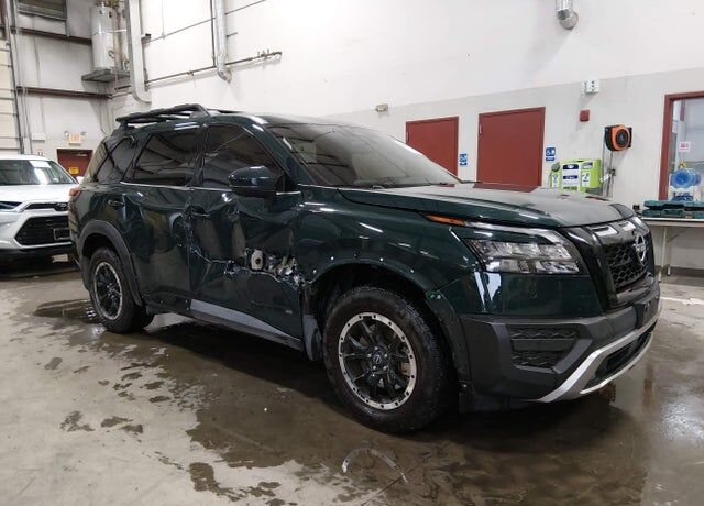 2024 NISSAN Pathfinder