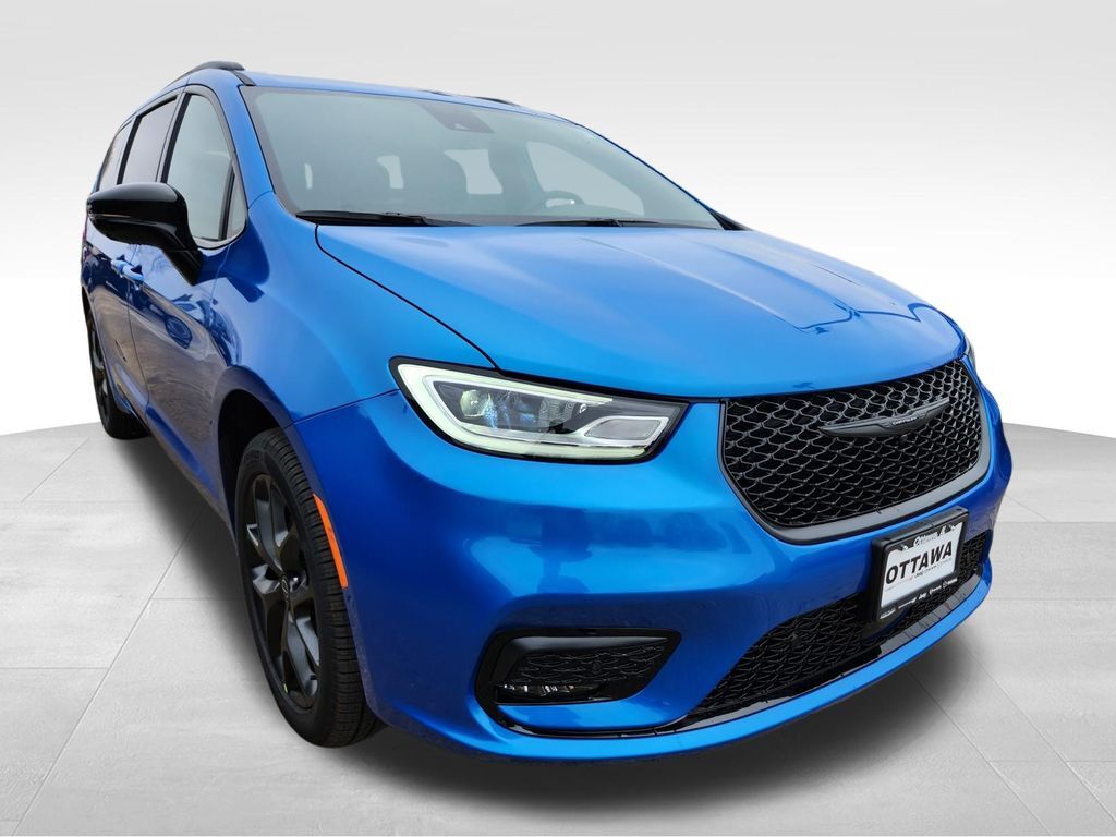 2026 CHRYSLER Pacifica
