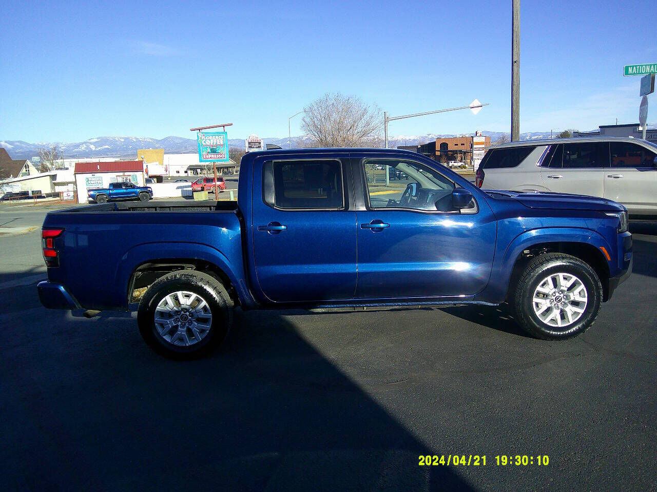 2023 NISSAN Frontier