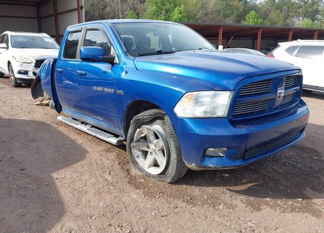 2011 DODGE Ram