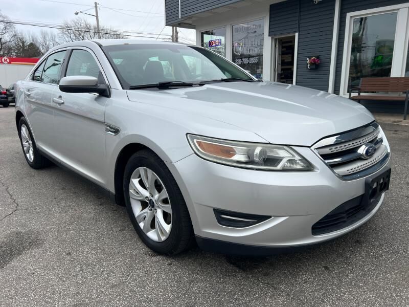 2011 FORD Taurus