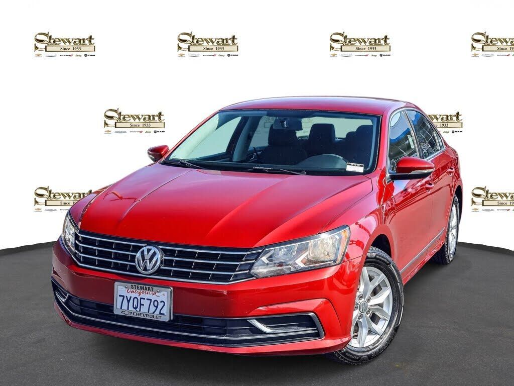 2016 VOLKSWAGEN Passat