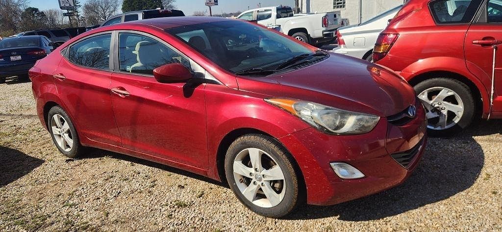 2013 HYUNDAI Elantra