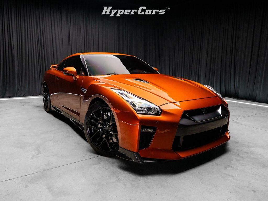 2018 NISSAN GT-R