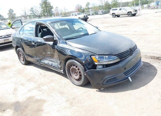 2012 VOLKSWAGEN Jetta