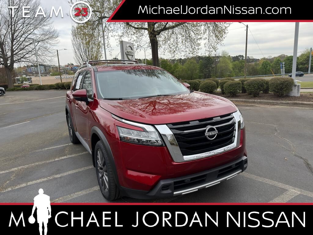 2024 NISSAN Pathfinder