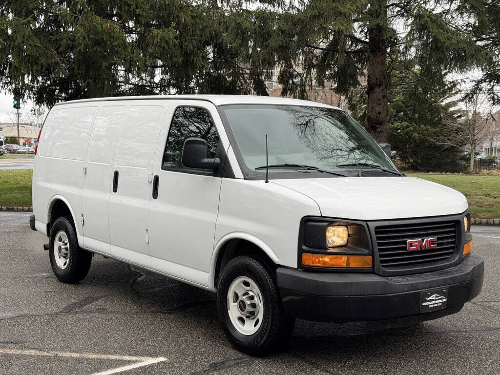 2016 GMC Savana