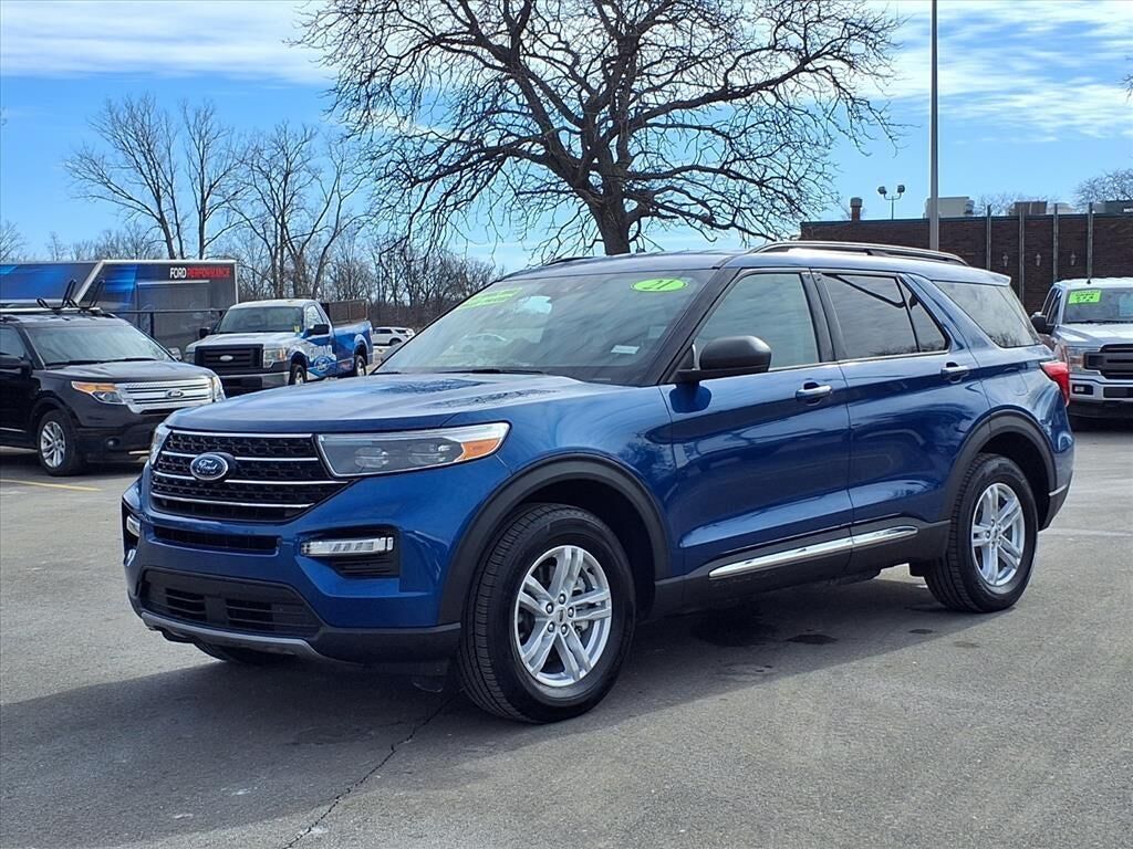 2021 FORD Explorer